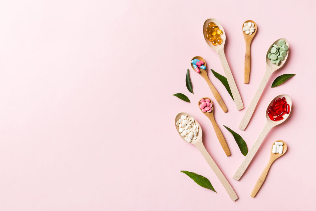 Nährstoffmangel testen? Erfahre, wie zuverlässig Bluttests & Haaranalysen sind, was sie wirklich aussagen – und wie du deinen Körper ganzheitlich unterstützt.